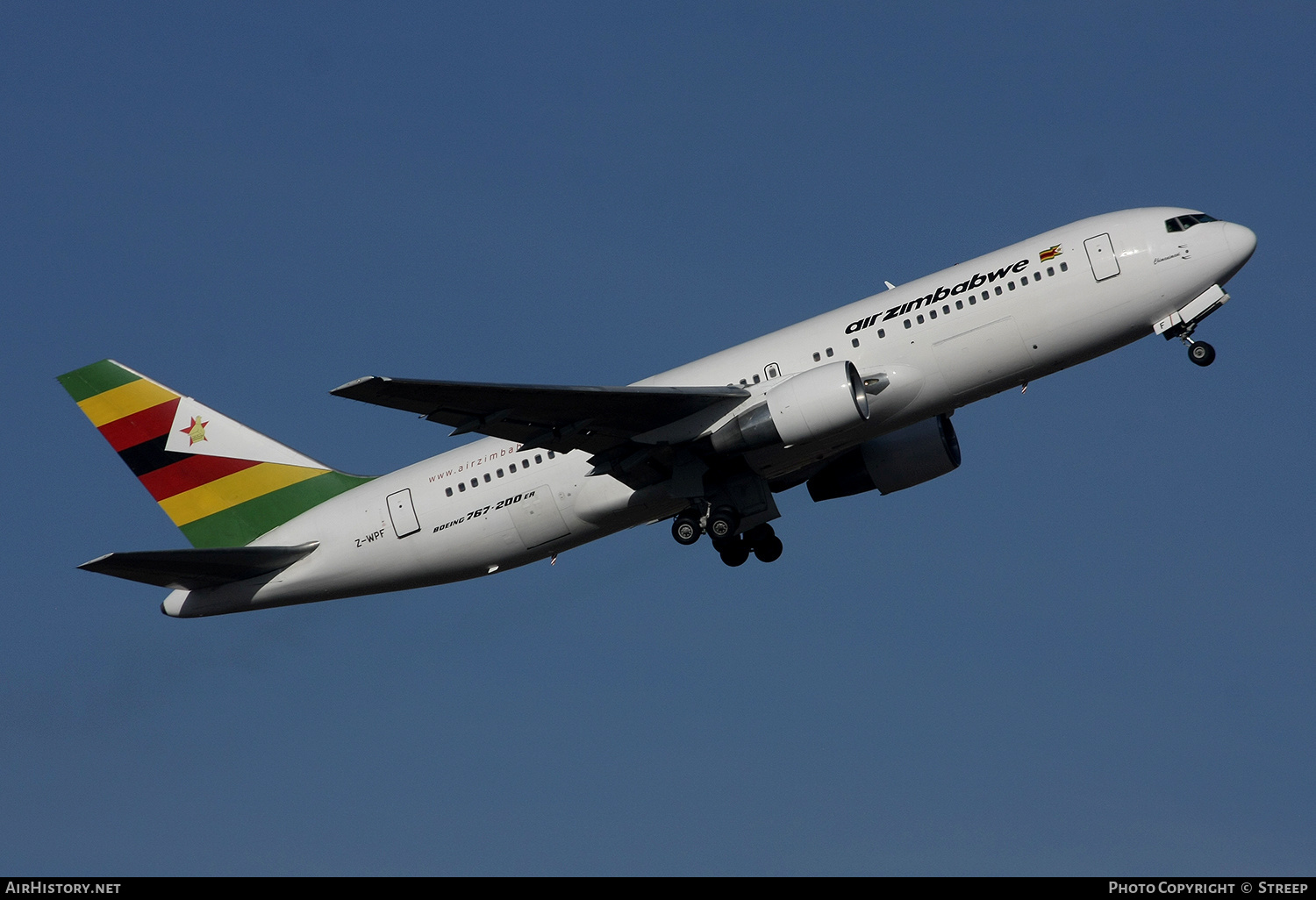 Aircraft Photo of Z-WPF | Boeing 767-2N0/ER | Air Zimbabwe | AirHistory.net #146250
