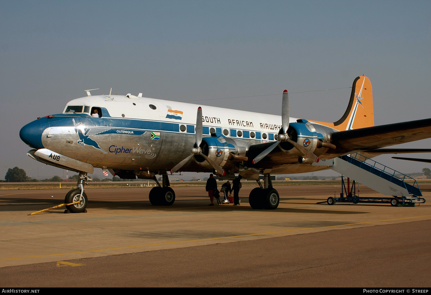 Aircraft Photo of ZS-AUB | Douglas DC-4-1009 | South African Airways - Suid-Afrikaanse Lugdiens | AirHistory.net #146260