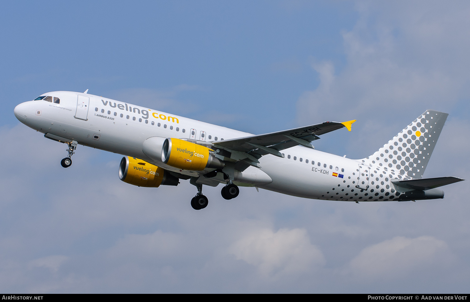 Aircraft Photo of EC-KDH | Airbus A320-214 | Vueling Airlines | AirHistory.net #146388