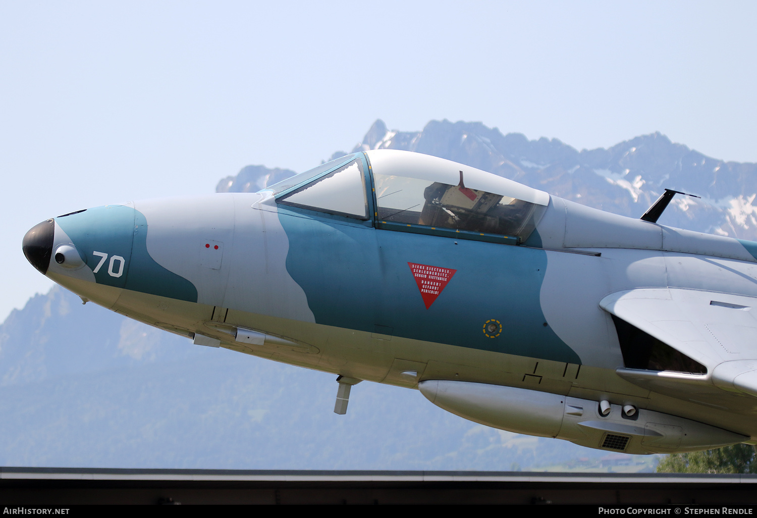 Aircraft Photo of J-4070 | Hawker Hunter F58 | Switzerland - Air Force | AirHistory.net #146463