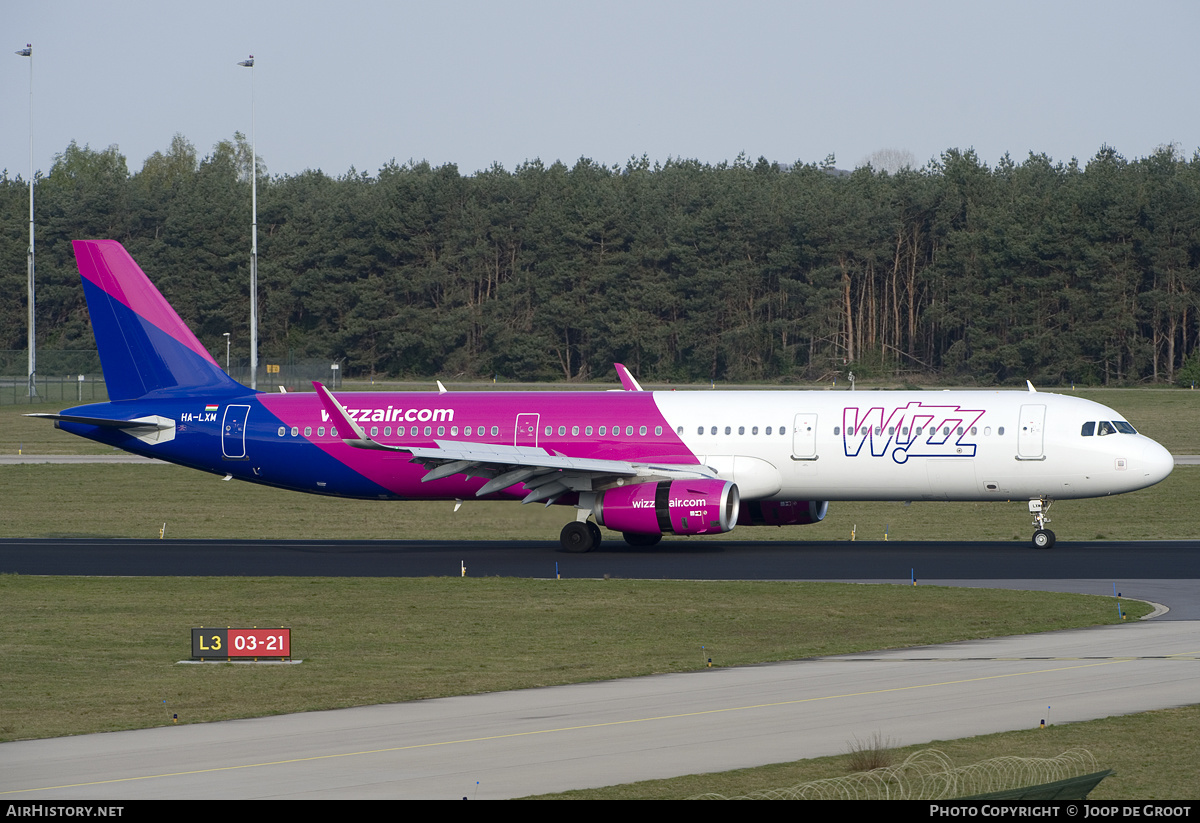 Aircraft Photo of HA-LXM | Airbus A321-231 | Wizz Air | AirHistory.net #146538
