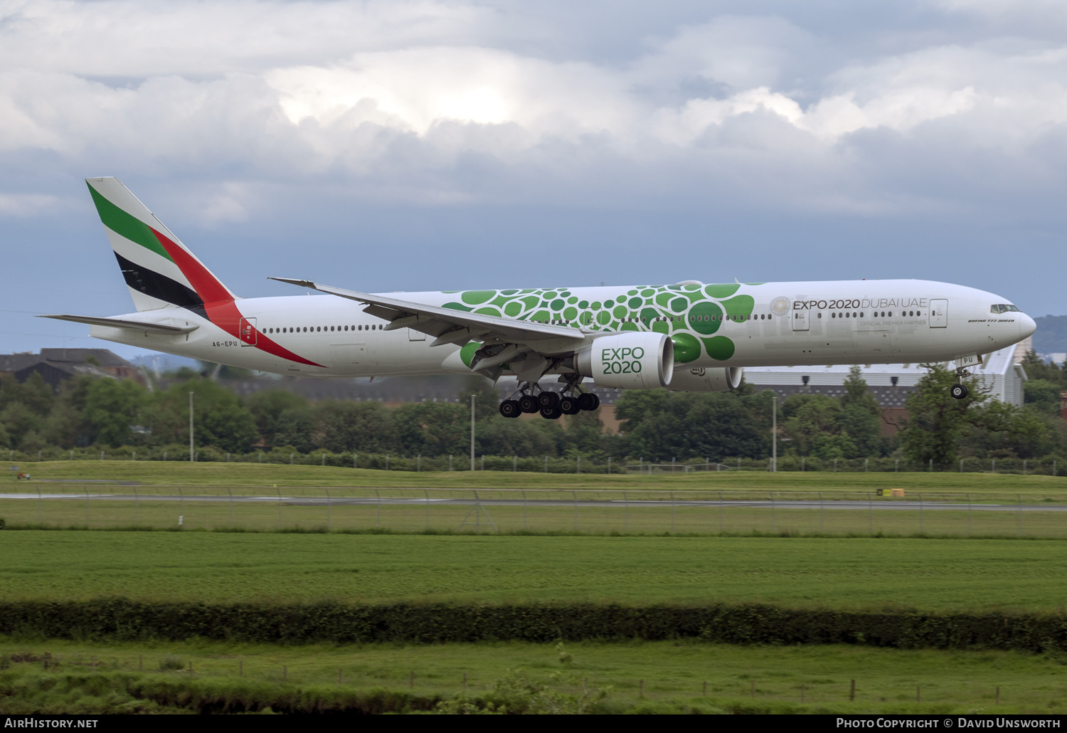 Aircraft Photo of A6-EPU | Boeing 777-300/ER | Emirates | AirHistory.net #146546