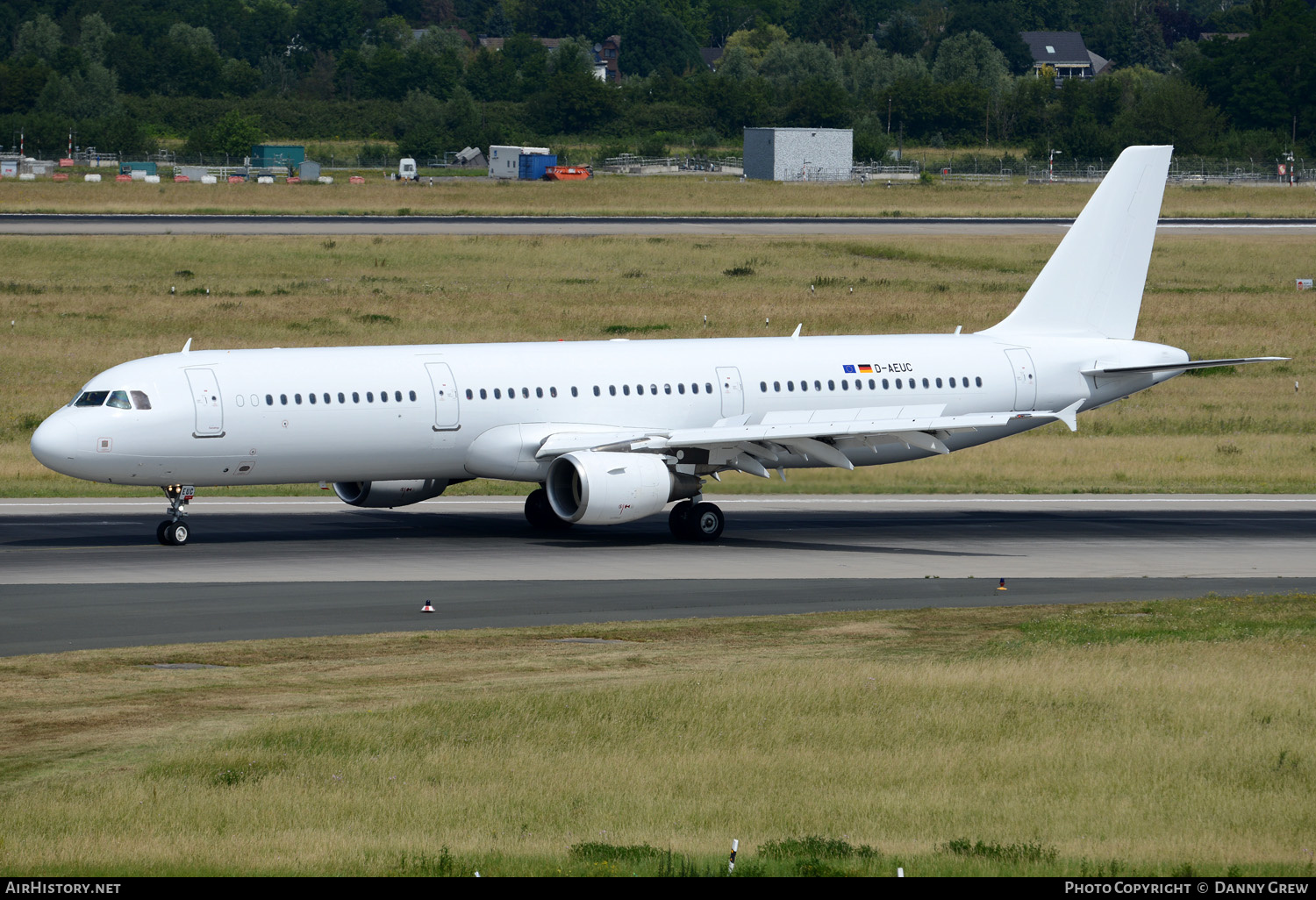 Aircraft Photo of D-AEUC | Airbus A321-211 | Eurowings | AirHistory.net #146725