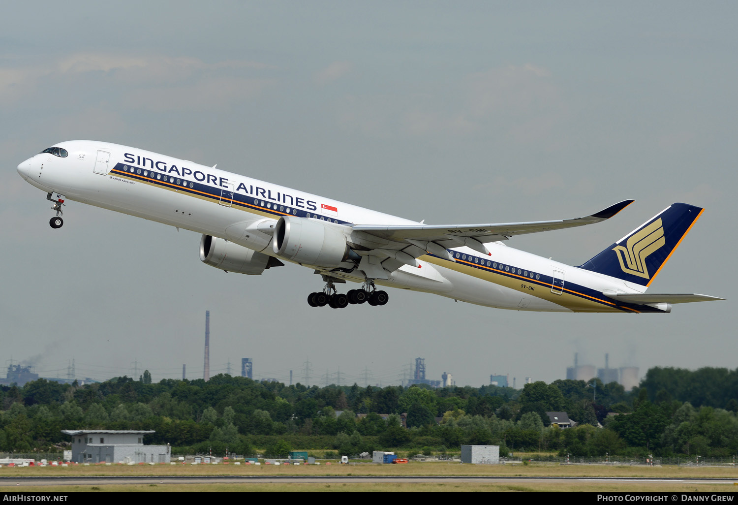 Aircraft Photo of 9V-SMI | Airbus A350-941 | Singapore Airlines | AirHistory.net #146730