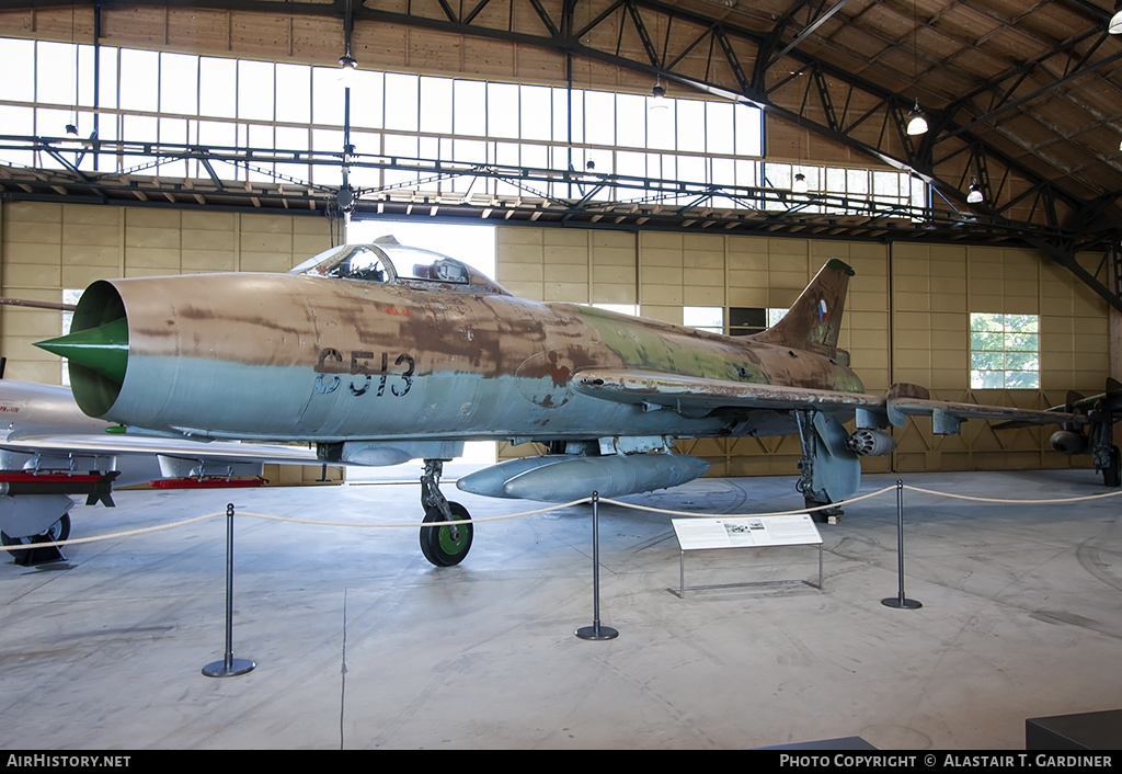 Aircraft Photo of 6513 | Sukhoi Su-7BKL | Czechoslovakia - Air Force | AirHistory.net #146850