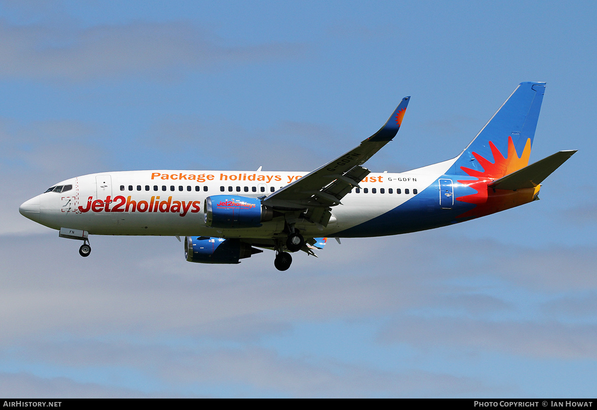 Aircraft Photo of G-GDFN | Boeing 737-33V | Jet2 Holidays | AirHistory.net #146985