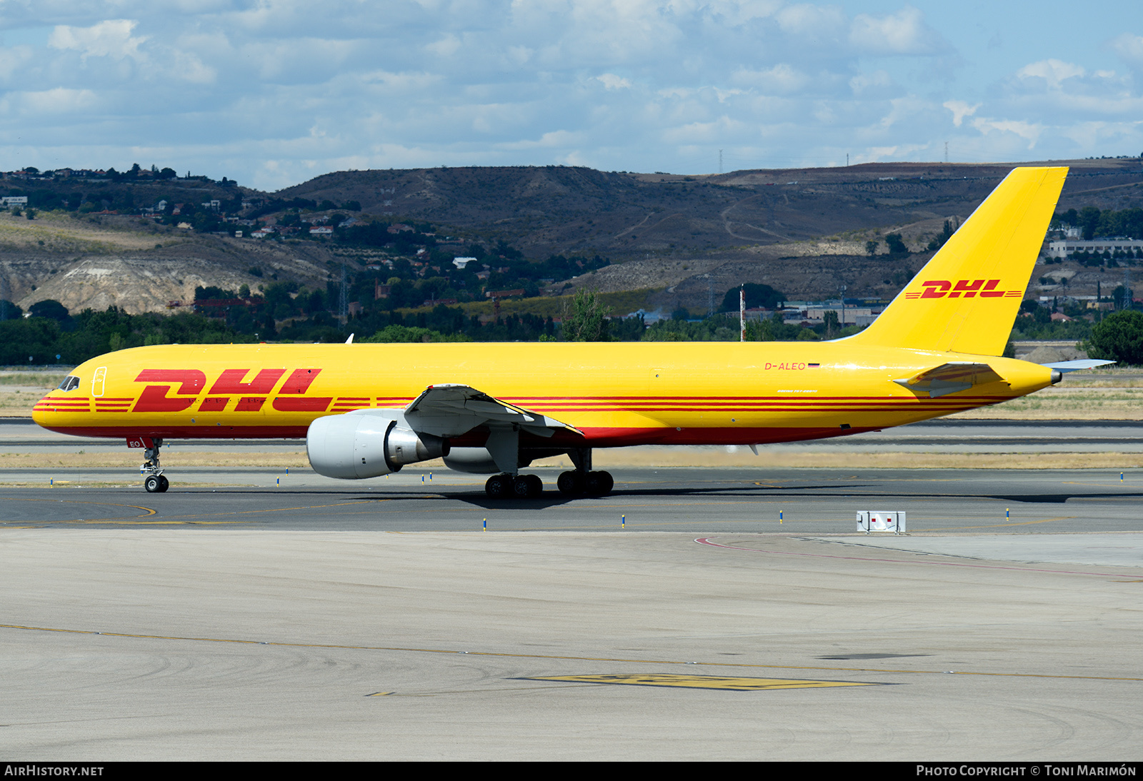 Aircraft Photo of D-ALEO | Boeing 757-2Q8(PCF) | DHL International | AirHistory.net #147144