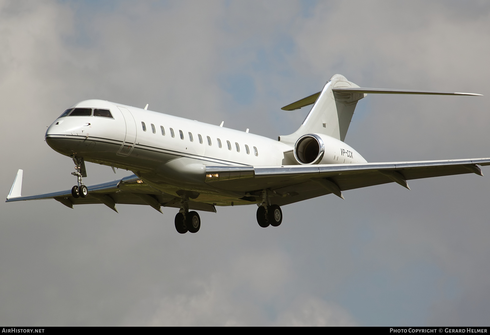 Aircraft Photo of VP-CCK | Bombardier Global 6000 (BD-700-1A10) | AirHistory.net #147204