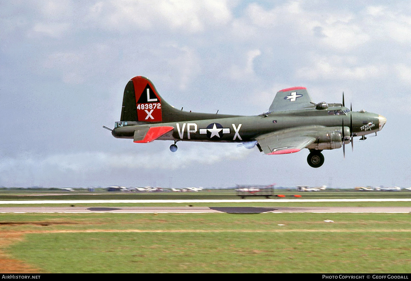 Aircraft Photo of N7227C / 483872 | Boeing B-17G Flying Fortress | Confederate Air Force | USA - Air Force | AirHistory.net #147240