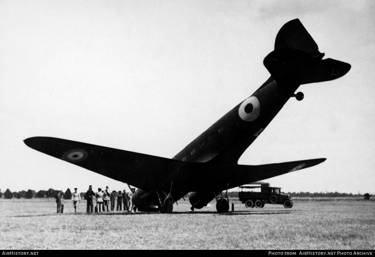 Aircraft Photo of A30-1 | Douglas DC-3-232 | Australia - Air Force | AirHistory.net #147258