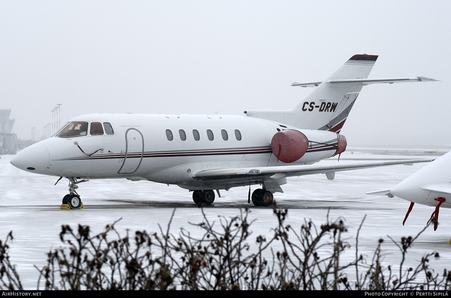 Aircraft Photo of CS-DRW | Raytheon Hawker 800XPi | AirHistory.net #147289