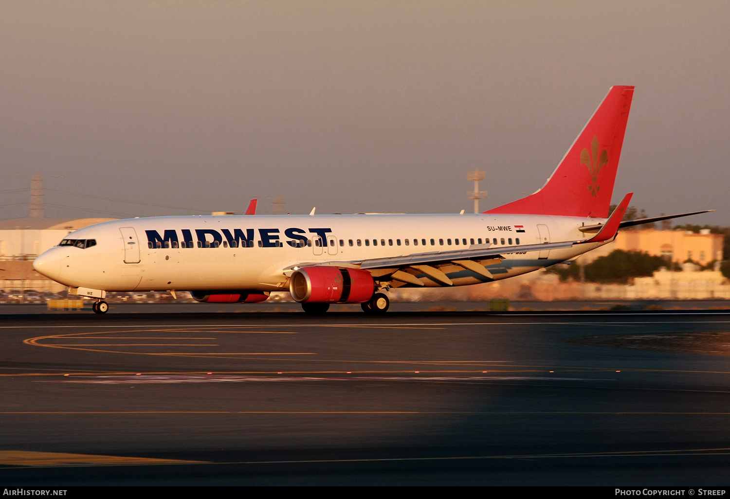 Aircraft Photo of SU-MWE | Boeing 737-8Q8 | Midwest Airlines | AirHistory.net #147335