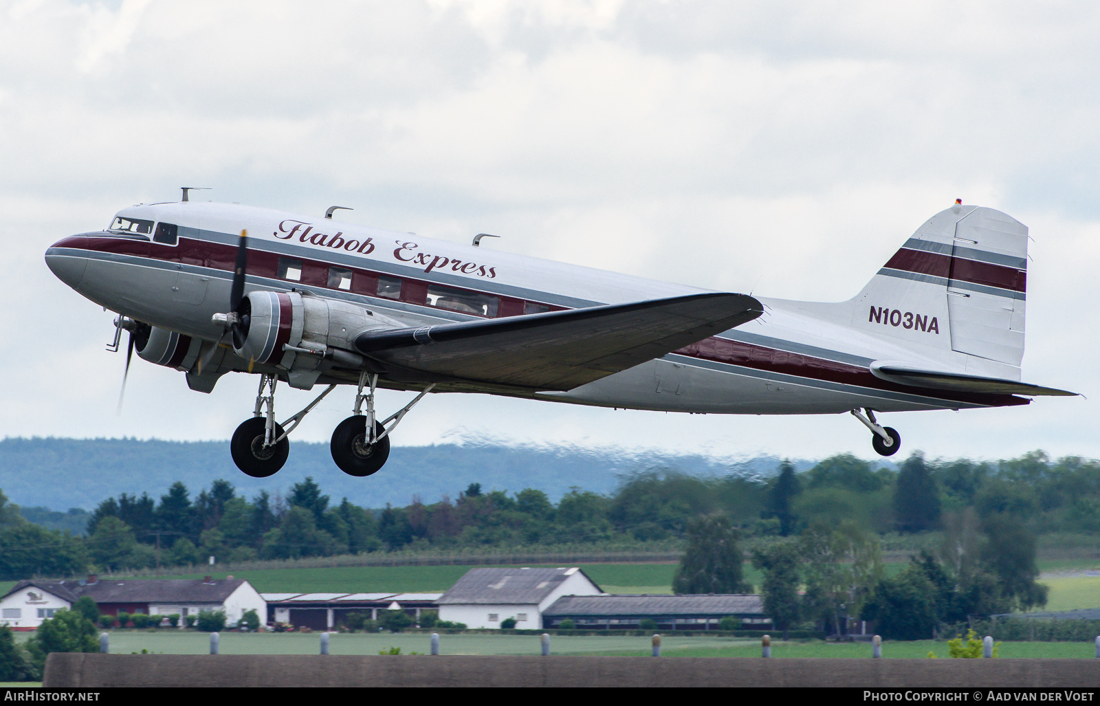 Aircraft Photo of N103NA | Douglas DC-3(C) | Flabob Express | AirHistory.net #147386