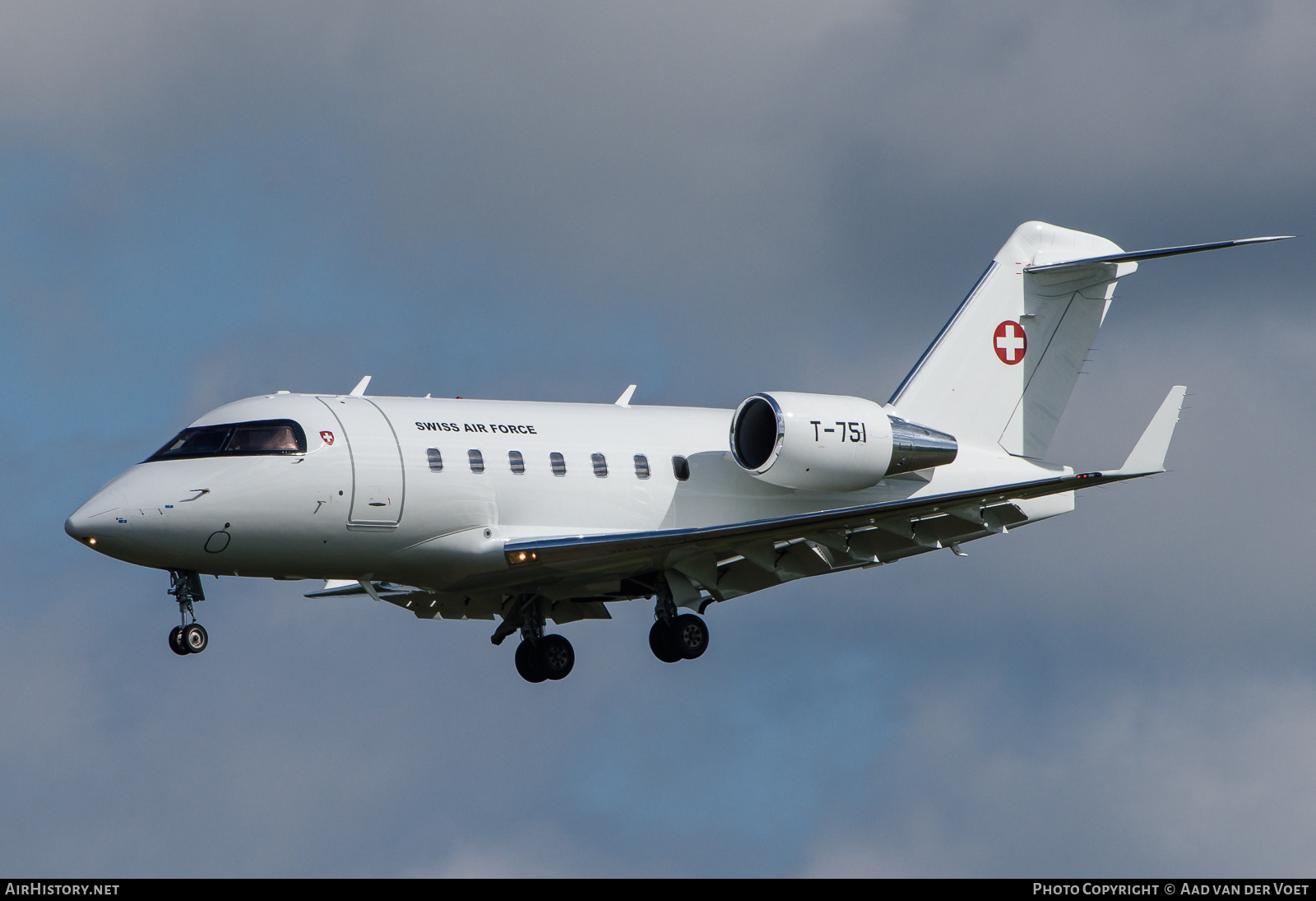 Aircraft Photo of T-751 | Bombardier Challenger 604 (CL-600-2B16) | Switzerland - Air Force | AirHistory.net #147479