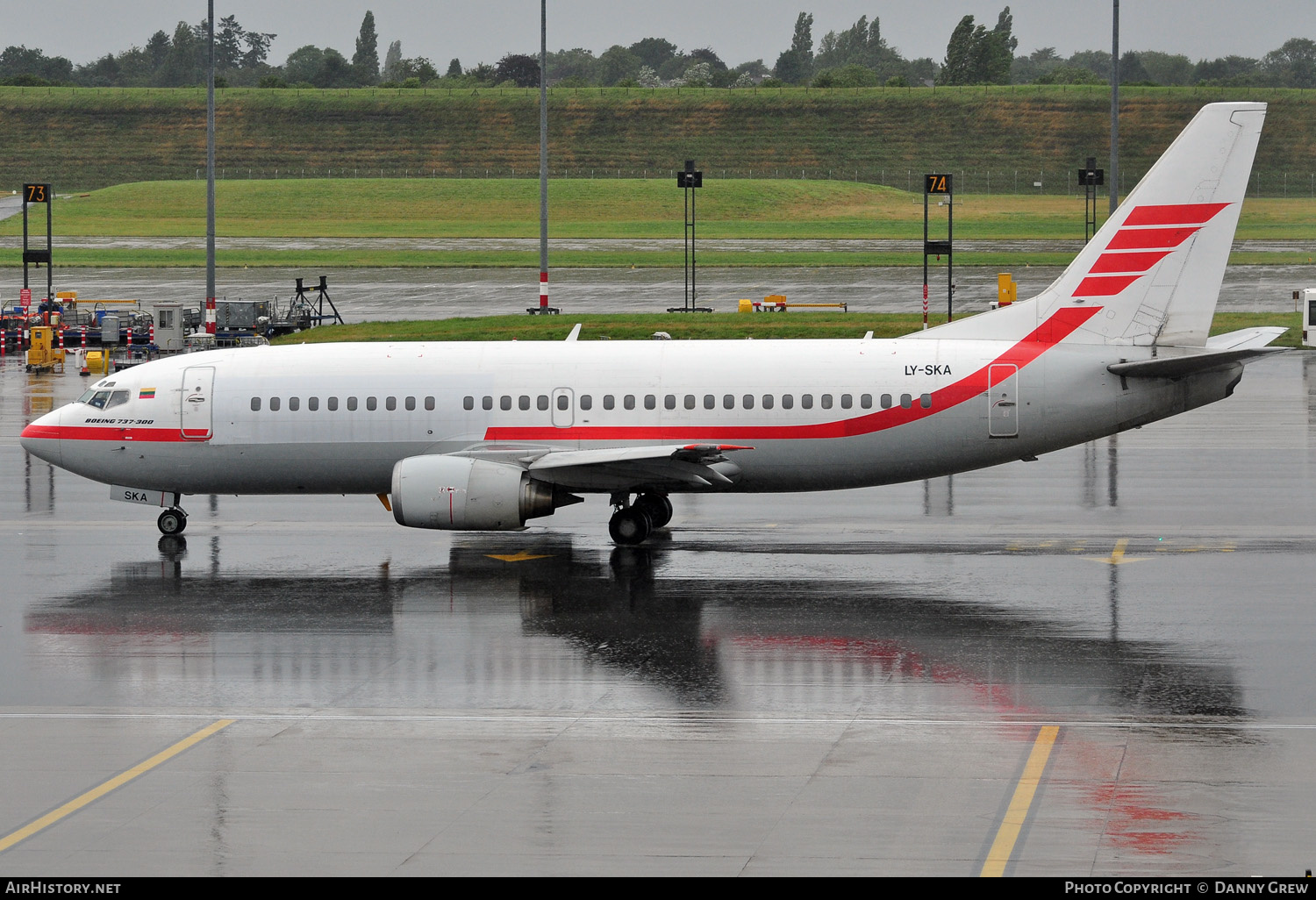 Aircraft Photo of LY-SKA | Boeing 737-35B | Aurela | AirHistory.net #147545