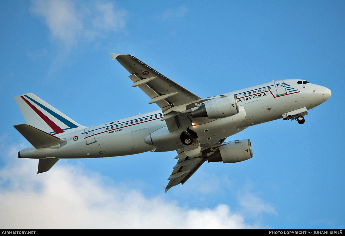 Aircraft Photo of 1556 | Airbus ACJ319 (A319-115/CJ) | France - Air Force | AirHistory.net #147546