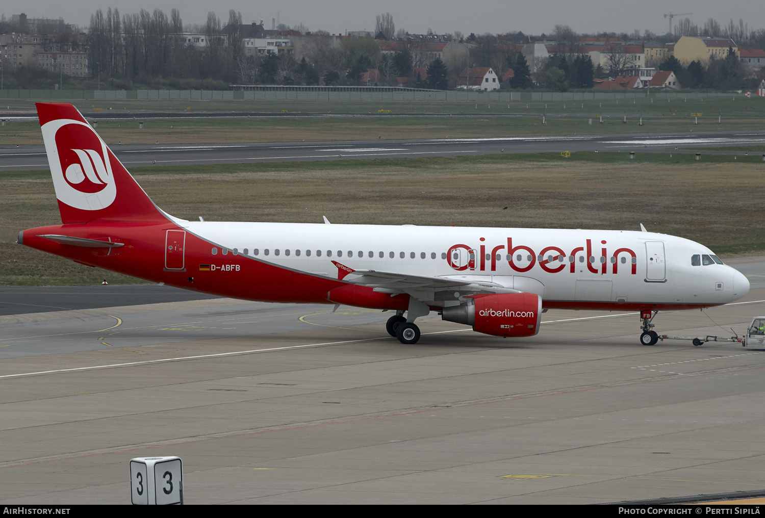 Aircraft Photo of D-ABFB | Airbus A320-214 | Air Berlin | AirHistory.net #147551