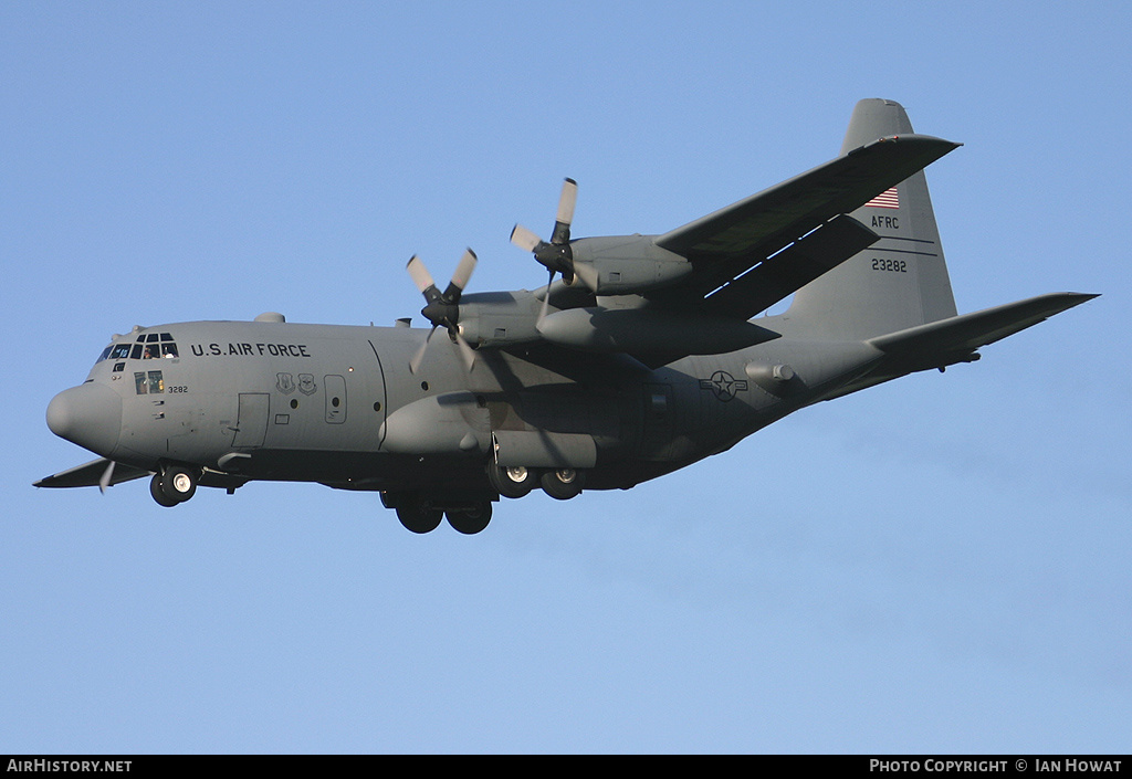 Aircraft Photo of 92-3282 / 23282 | Lockheed C-130H Hercules | USA - Air Force | AirHistory.net #147560