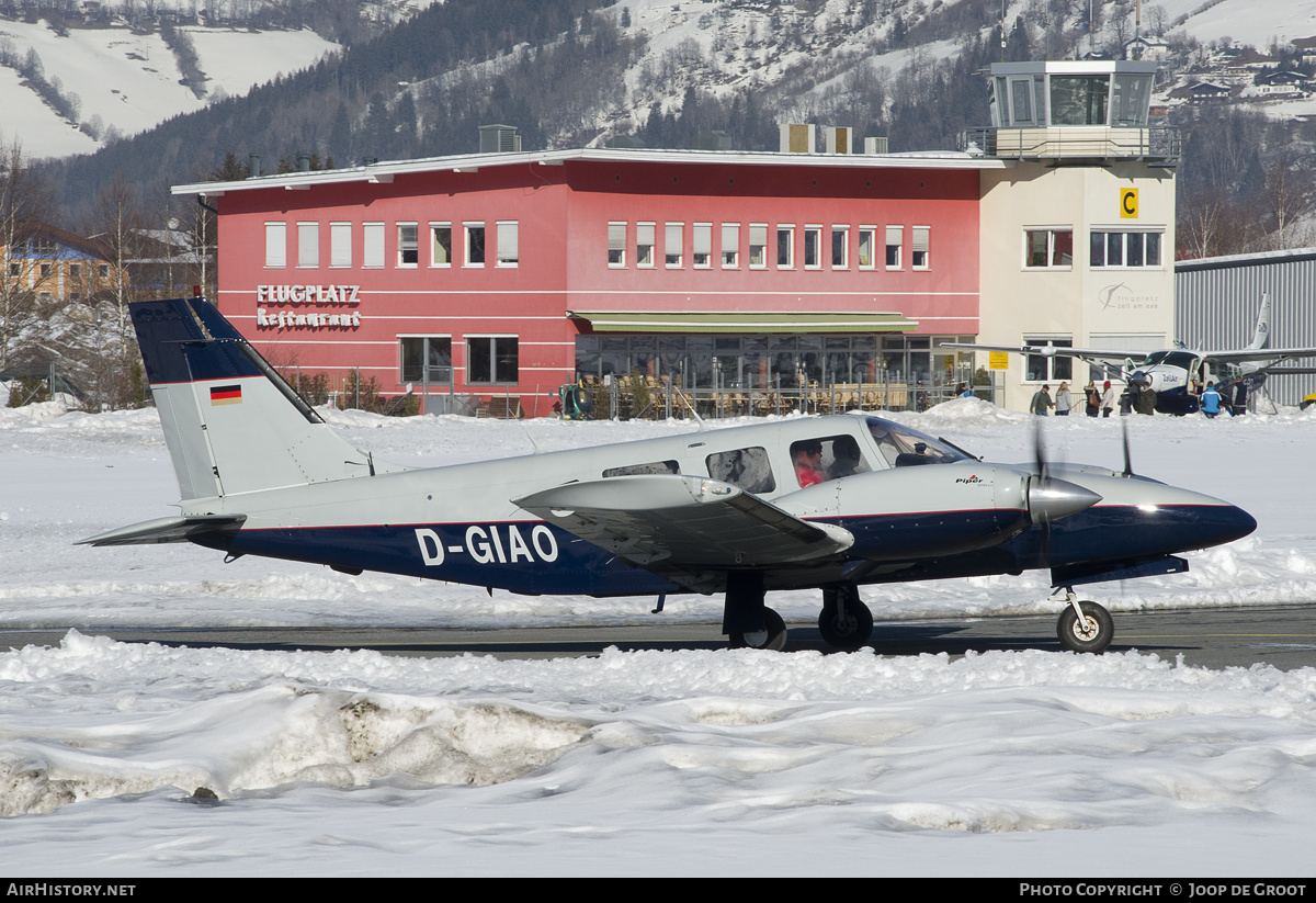 Aircraft Photo of D-GIAO | Piper PA-34-220T Seneca III | AirHistory.net #147584