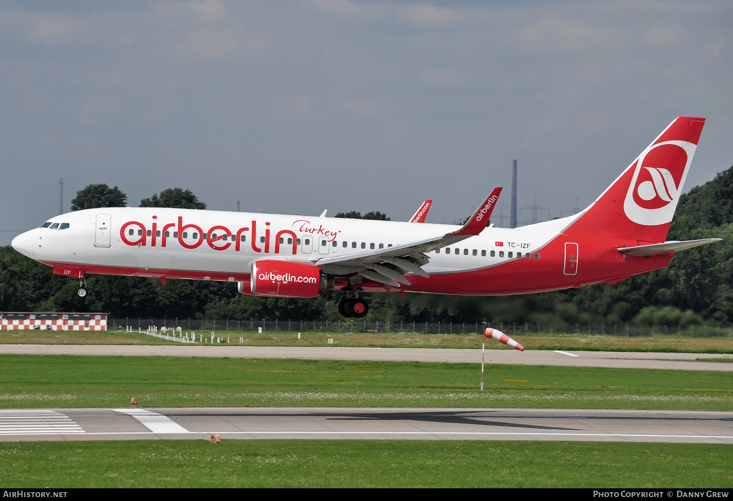 Aircraft Photo of TC-IZF | Boeing 737-86J | Air Berlin Turkey | AirHistory.net #147709