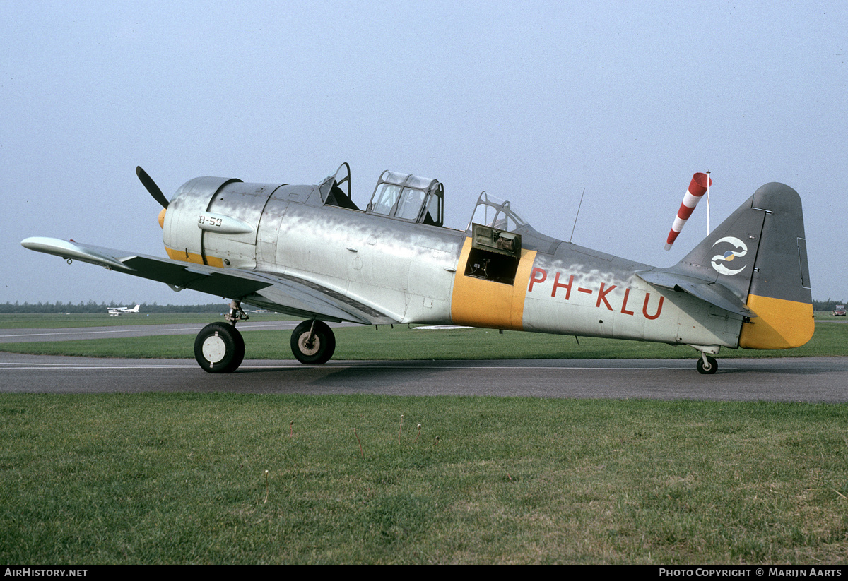Aircraft Photo of PH-KLU / B-59 | North American AT-16 Harvard IIB | Stichting Vliegsport Gilze-Rijen | AirHistory.net #147715