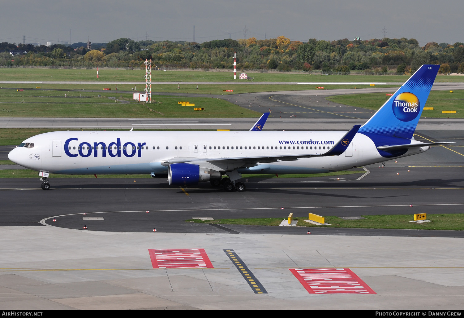 Aircraft Photo of D-ABUE | Boeing 767-330/ER | Condor Flugdienst | AirHistory.net #147752