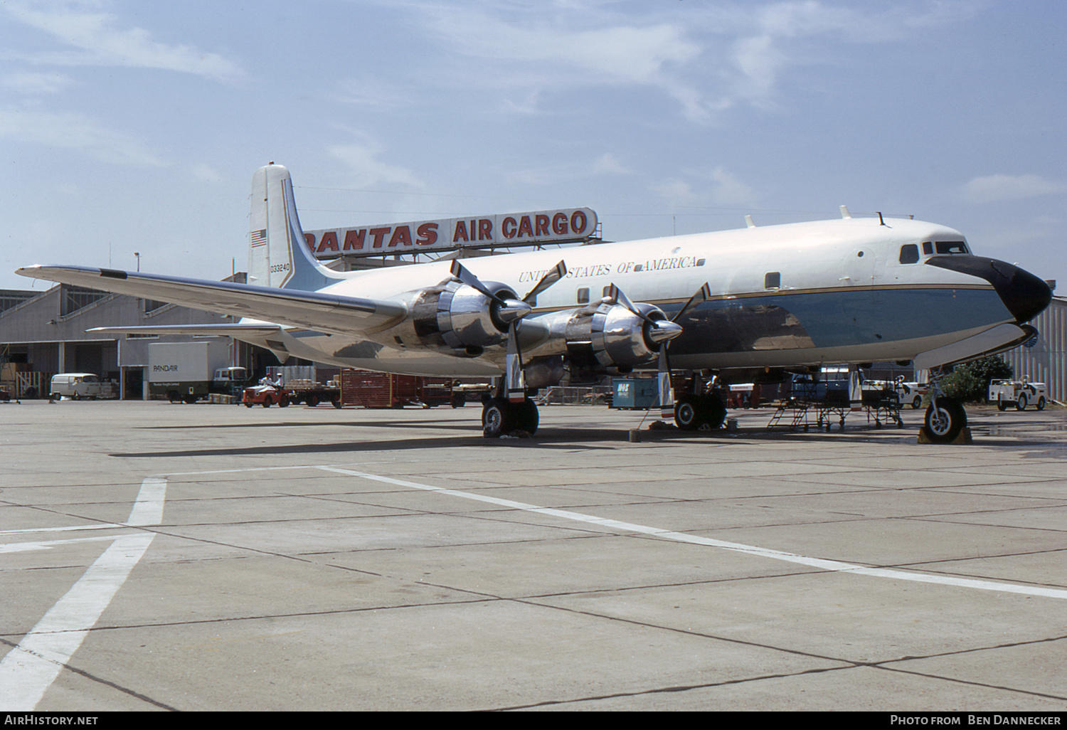 Aircraft Photo of 53-3240 / 0-33240 | Douglas VC-118A Liftmaster (DC-6A) | USA - Air Force | AirHistory.net #147780