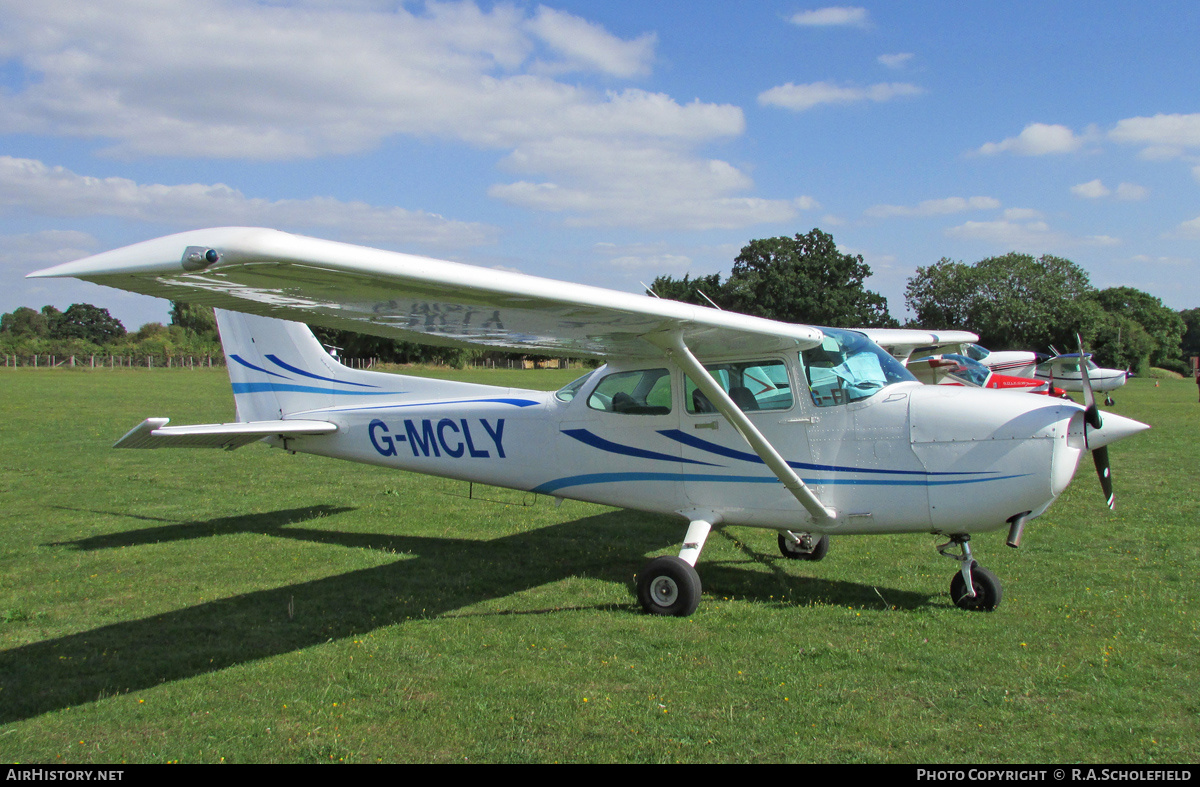 Aircraft Photo of G-MCLY | Cessna 172P Skyhawk | AirHistory.net #147840