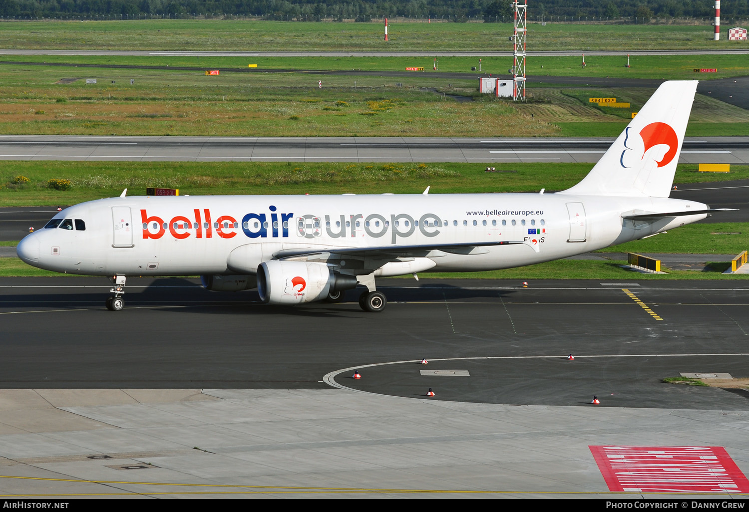 Aircraft Photo of EI-LIS | Airbus A320-214 | Belle Air Europe | AirHistory.net #147861