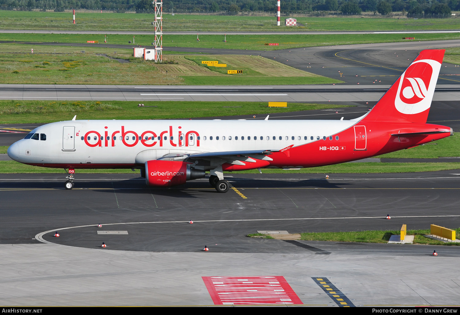 Aircraft Photo of HB-IOQ | Airbus A320-214 | Air Berlin | AirHistory.net #147864