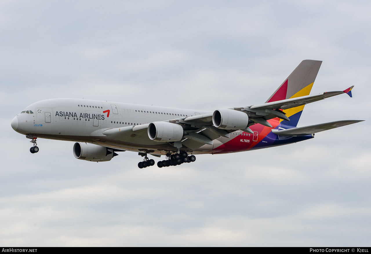 Aircraft Photo of HL7625 | Airbus A380-841 | Asiana Airlines | AirHistory.net #147901