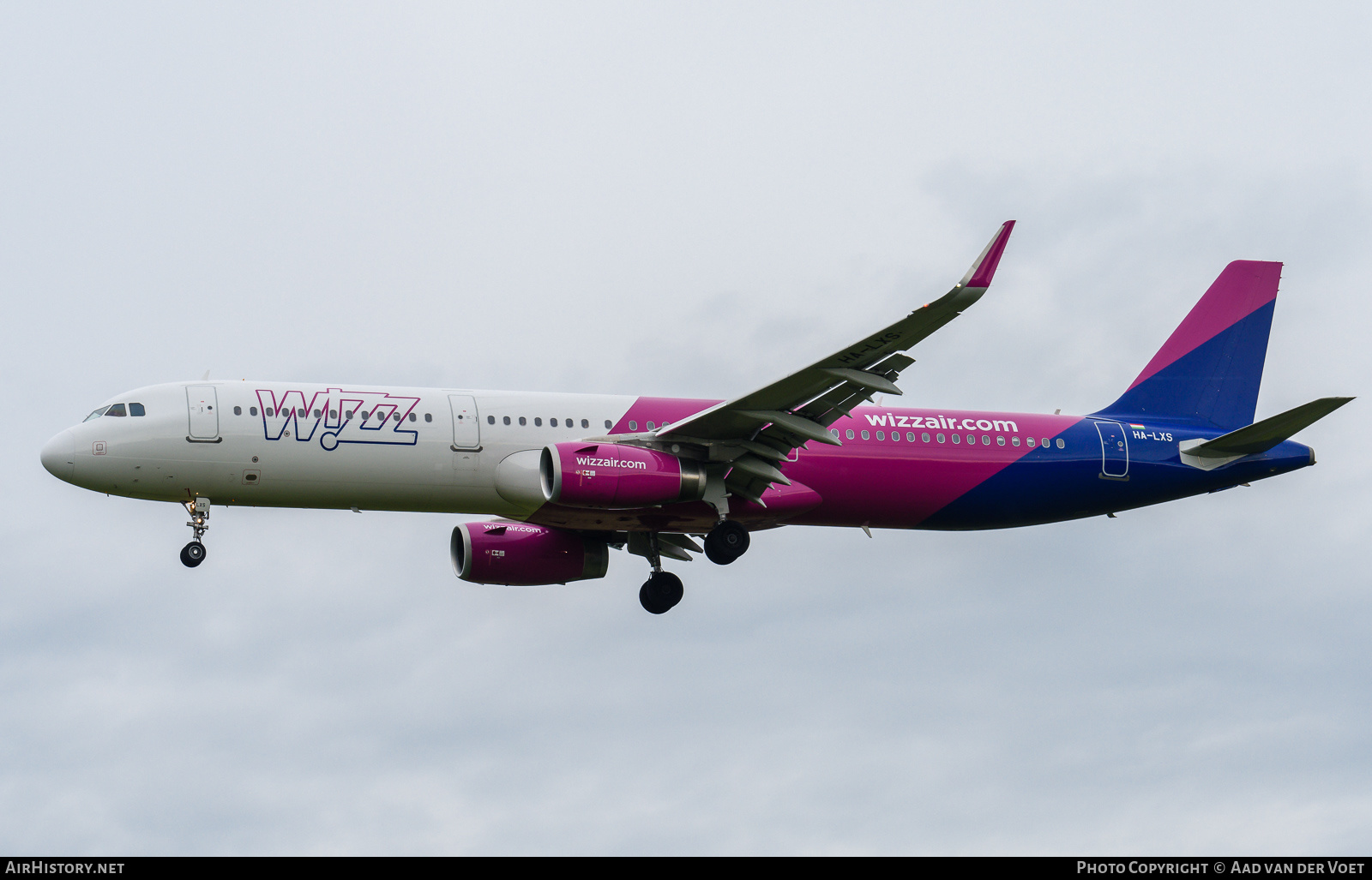 Aircraft Photo of HA-LXS | Airbus A321-231 | Wizz Air | AirHistory.net #147932