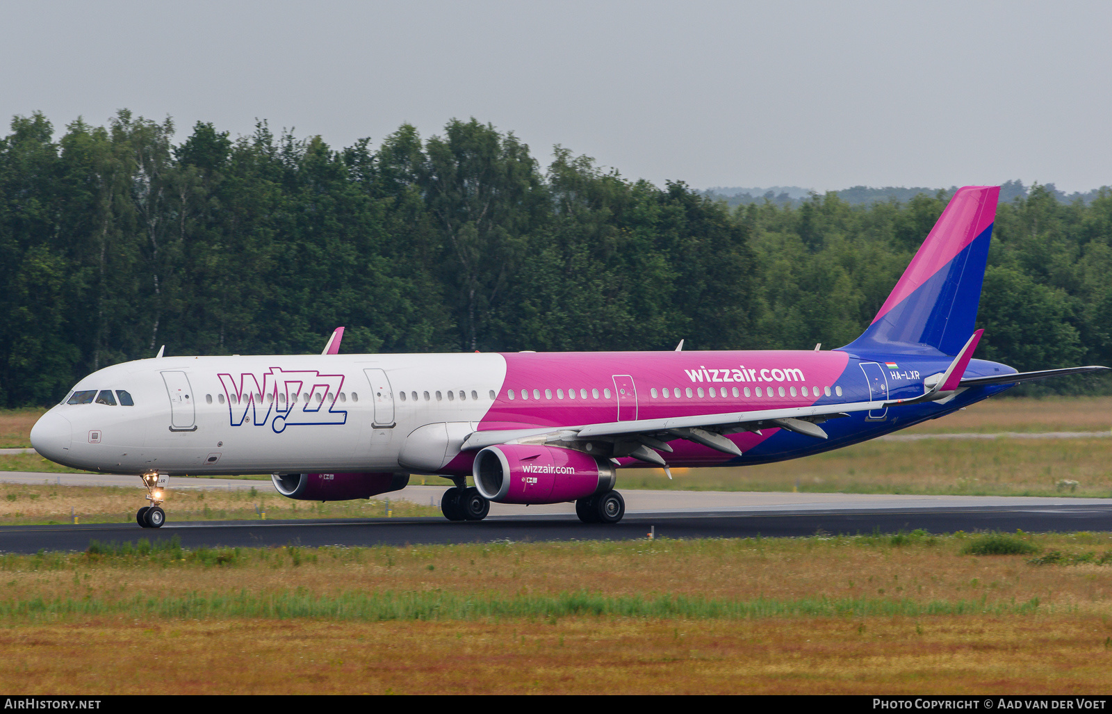 Aircraft Photo of HA-LXR | Airbus A321-231 | Wizz Air | AirHistory.net #147997