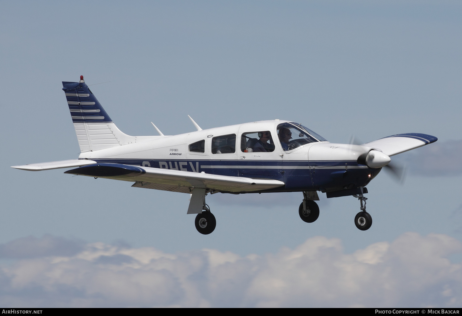 Aircraft Photo of G-BHEV | Piper PA-28R-200 Cherokee Arrow II | AirHistory.net #148024