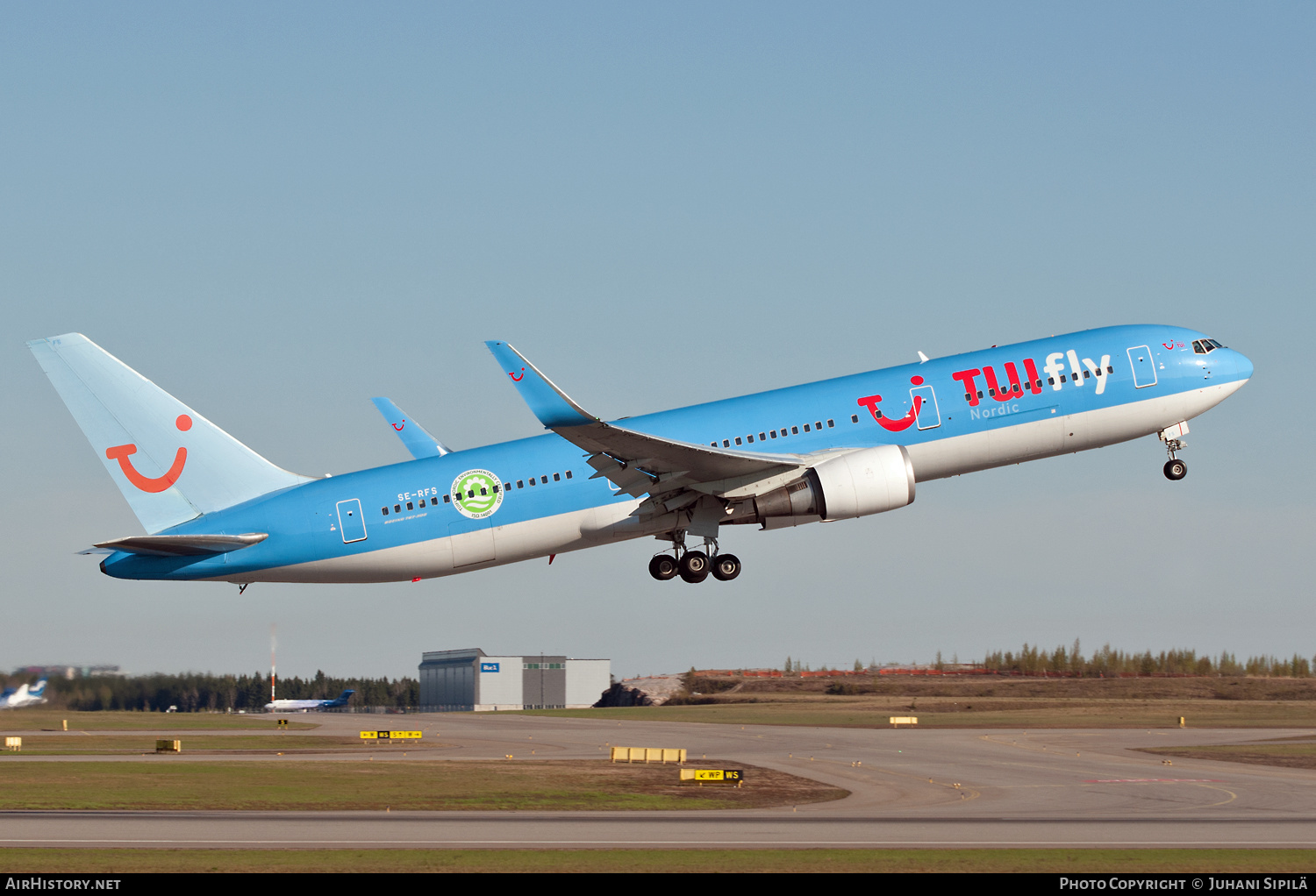 Aircraft Photo of SE-RFS | Boeing 767-304/ER | TUIfly Nordic | AirHistory.net #148107