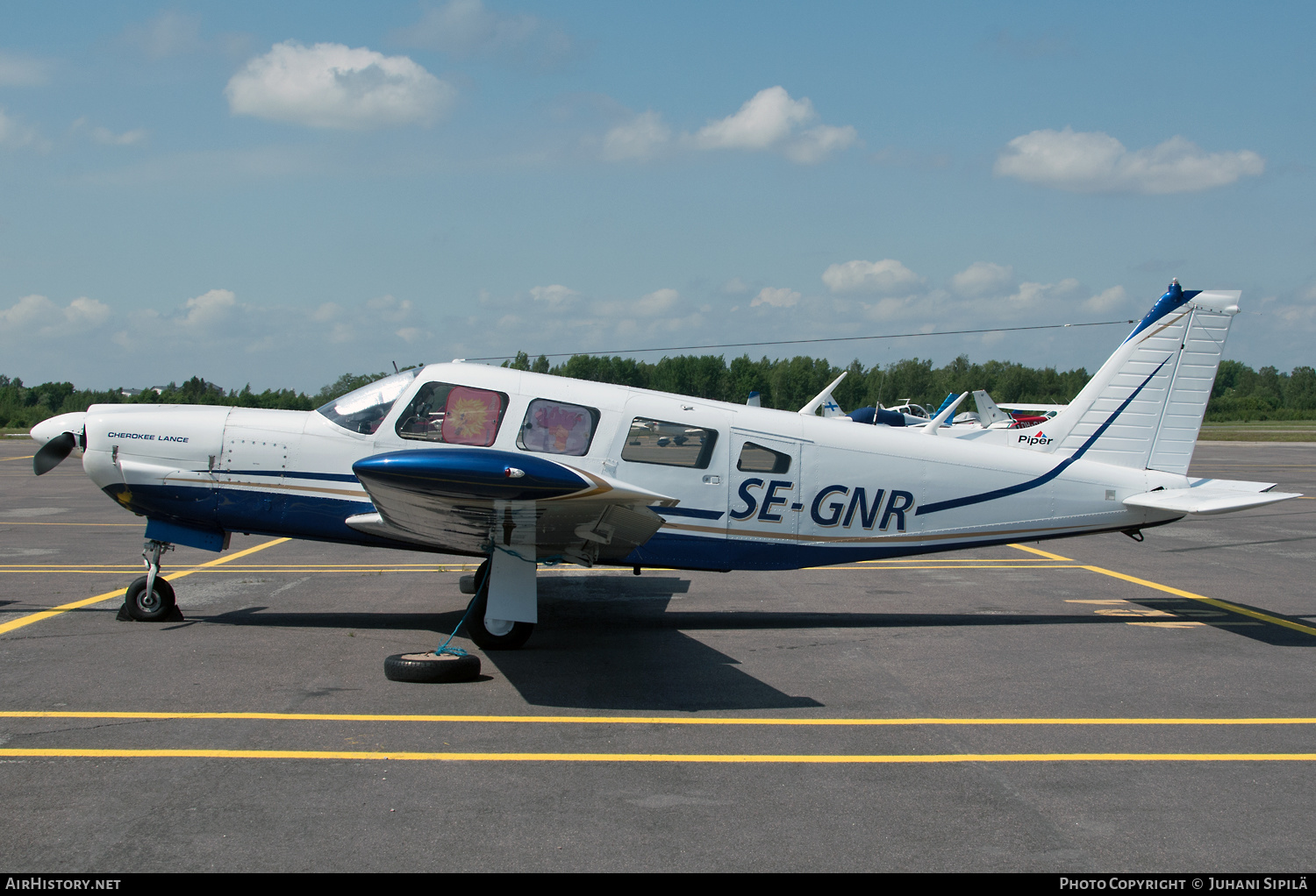 Aircraft Photo of SE-GNR | Piper PA-32R-300 Cherokee Lance | AirHistory.net #148116