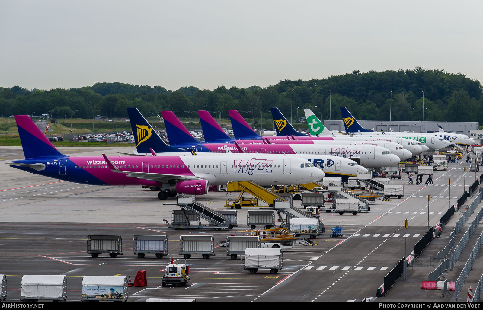 Aircraft Photo of HA-LXW | Airbus A321-231 | Wizz Air | AirHistory.net #148157