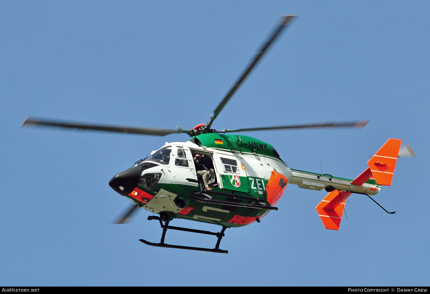 Aircraft Photo of D-HNWK | MBB-Kawasaki BK-117B-2 | Polizei Nordrhein-Westfalen | AirHistory.net #148233