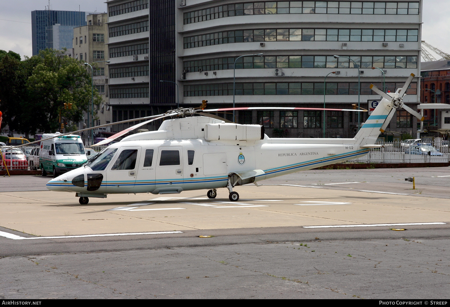 Aircraft Photo of H-02 | Sikorsky S-76B | Argentina - Air Force | AirHistory.net #148264