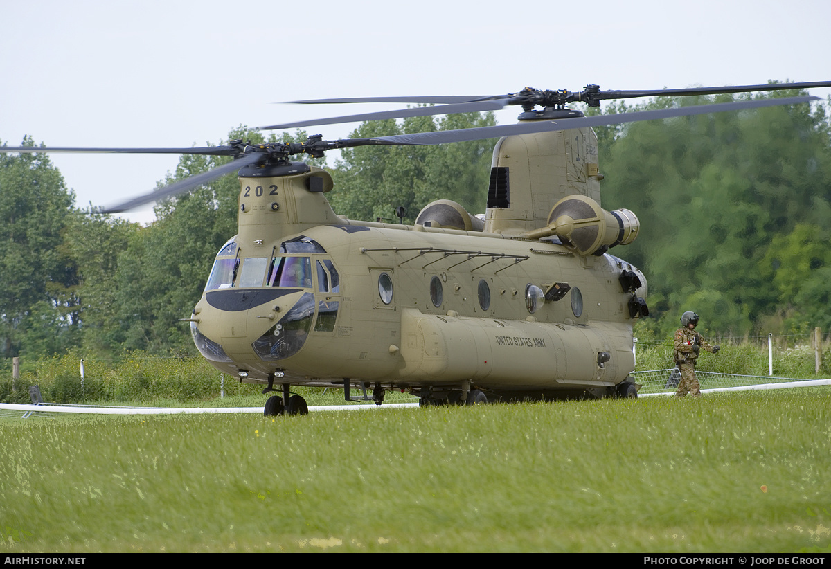 Aircraft Photo of 16-8202 / 16-08202 | Boeing CH-47F Chinook (414) | USA - Army | AirHistory.net #148296
