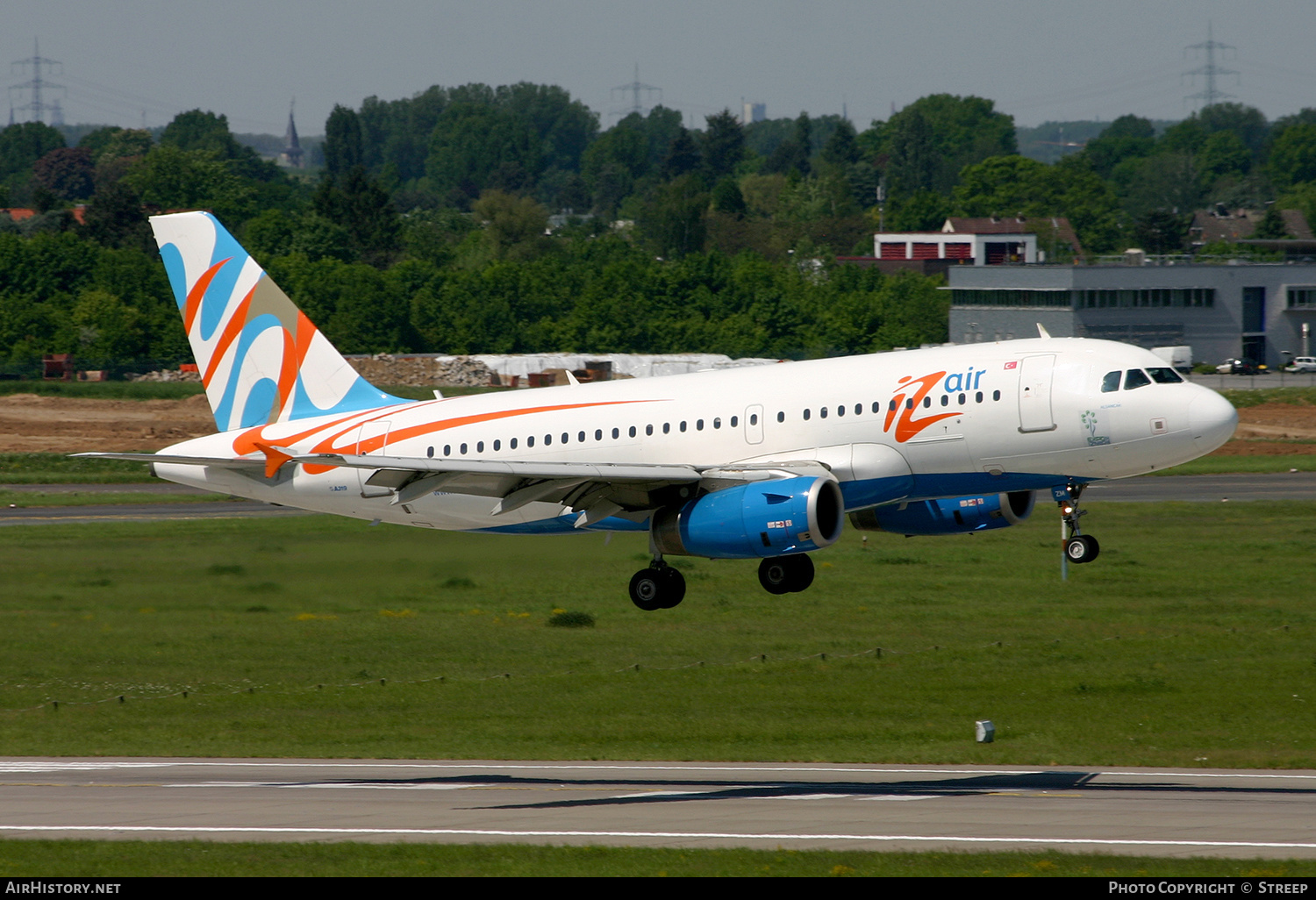 Aircraft Photo of TC-IZM | Airbus A319-132 | IZAir - Izmir Hava Yollari | AirHistory.net #148428