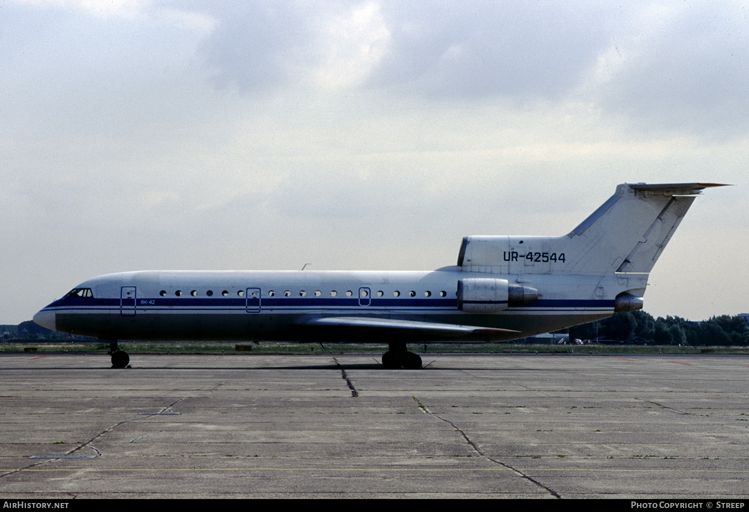 Aircraft Photo of UR-42544 | Yakovlev Yak-42 | Air Ukraine | AirHistory.net #148471