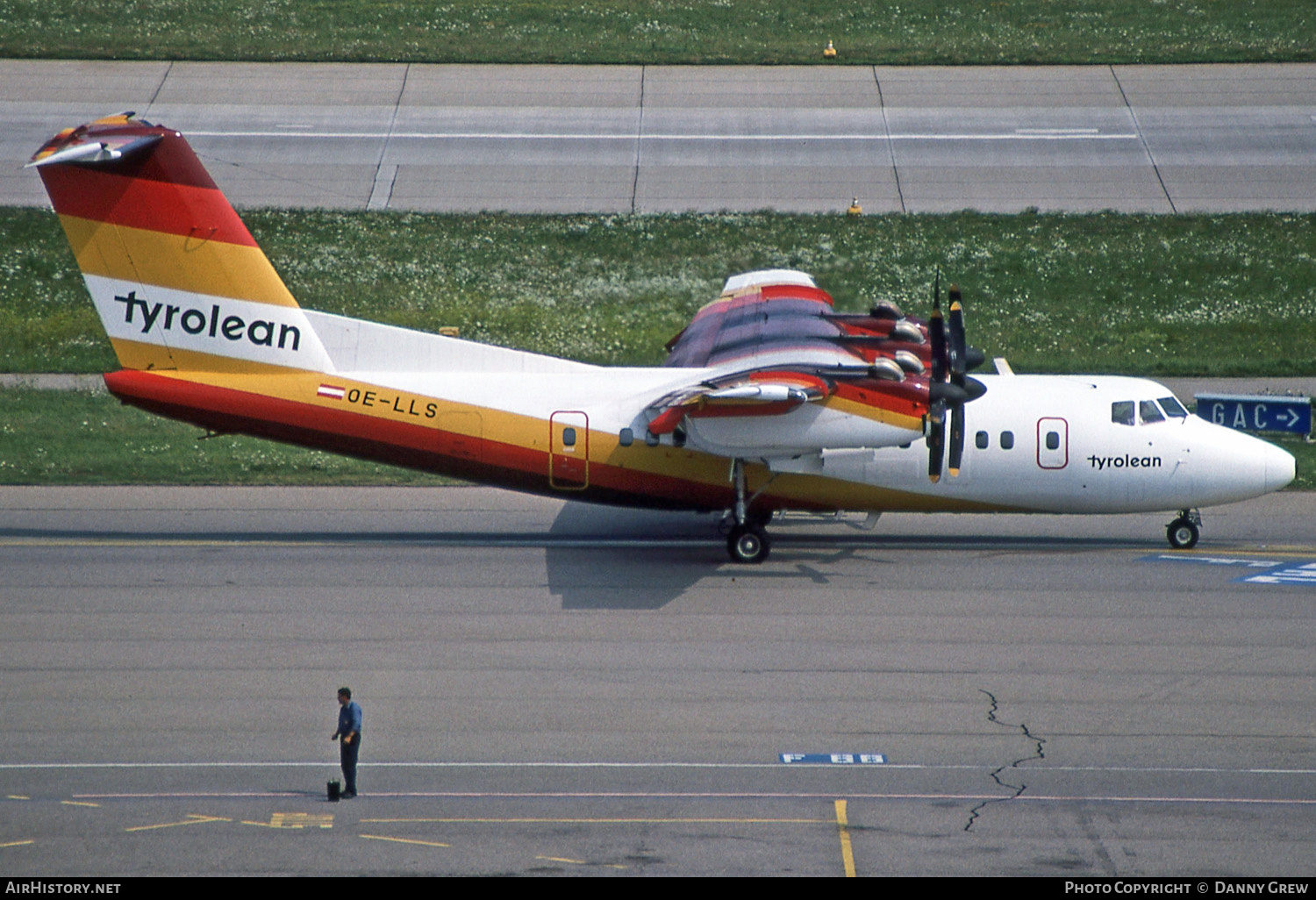 Aircraft Photo of OE-LLS | De Havilland Canada DHC-7-102 Dash 7 | Tyrolean Airways | AirHistory.net #148528