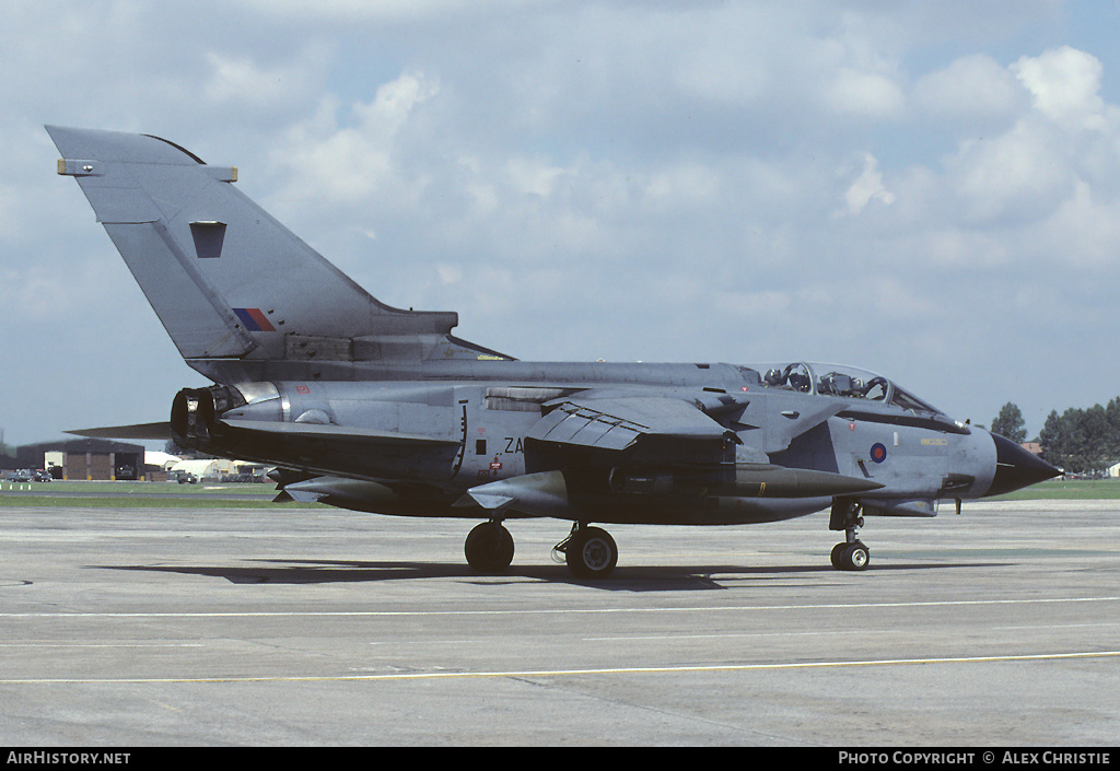 Aircraft Photo of ZA465 | Panavia Tornado GR1B | UK - Air Force | AirHistory.net #148642