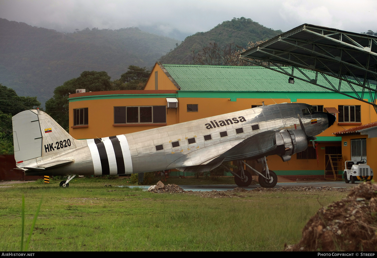 Aircraft Photo of HK-2820 | Douglas C-47A Skytrain | Aliansa | AirHistory.net #148719