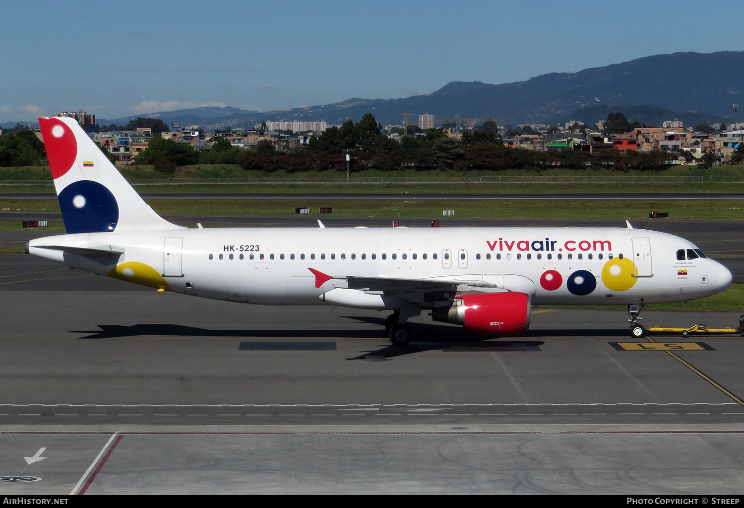 Aircraft Photo of HK-5223 | Airbus A320-214 | Viva Air | AirHistory.net #148722