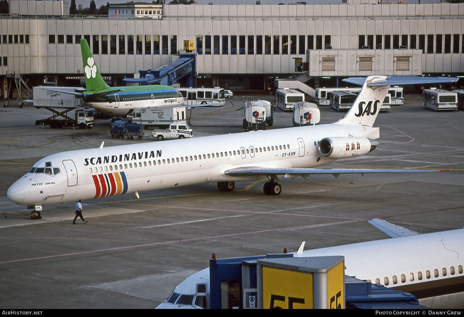Aircraft Photo of OY-KHM | McDonnell Douglas MD-82 (DC-9-82) | Scandinavian Airlines - SAS | AirHistory.net #148769