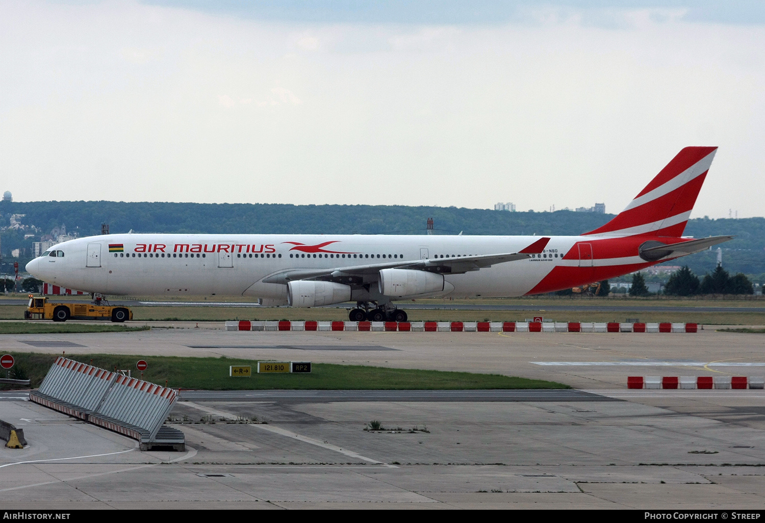 Aircraft Photo of 3B-NBD | Airbus A340-313X | Air Mauritius | AirHistory.net #148849