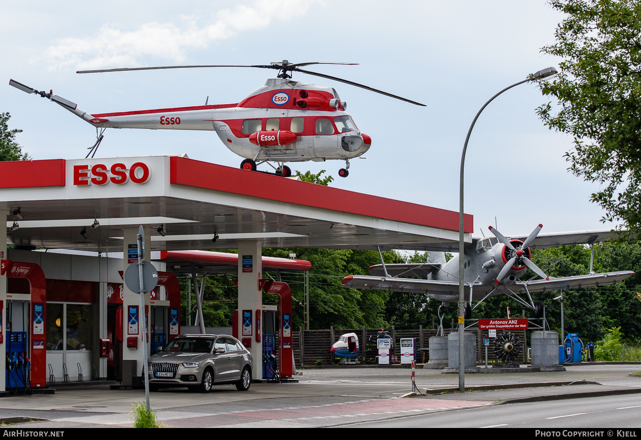 Aircraft Photo of 8223 | Mil Mi-2 | Esso | AirHistory.net #148863