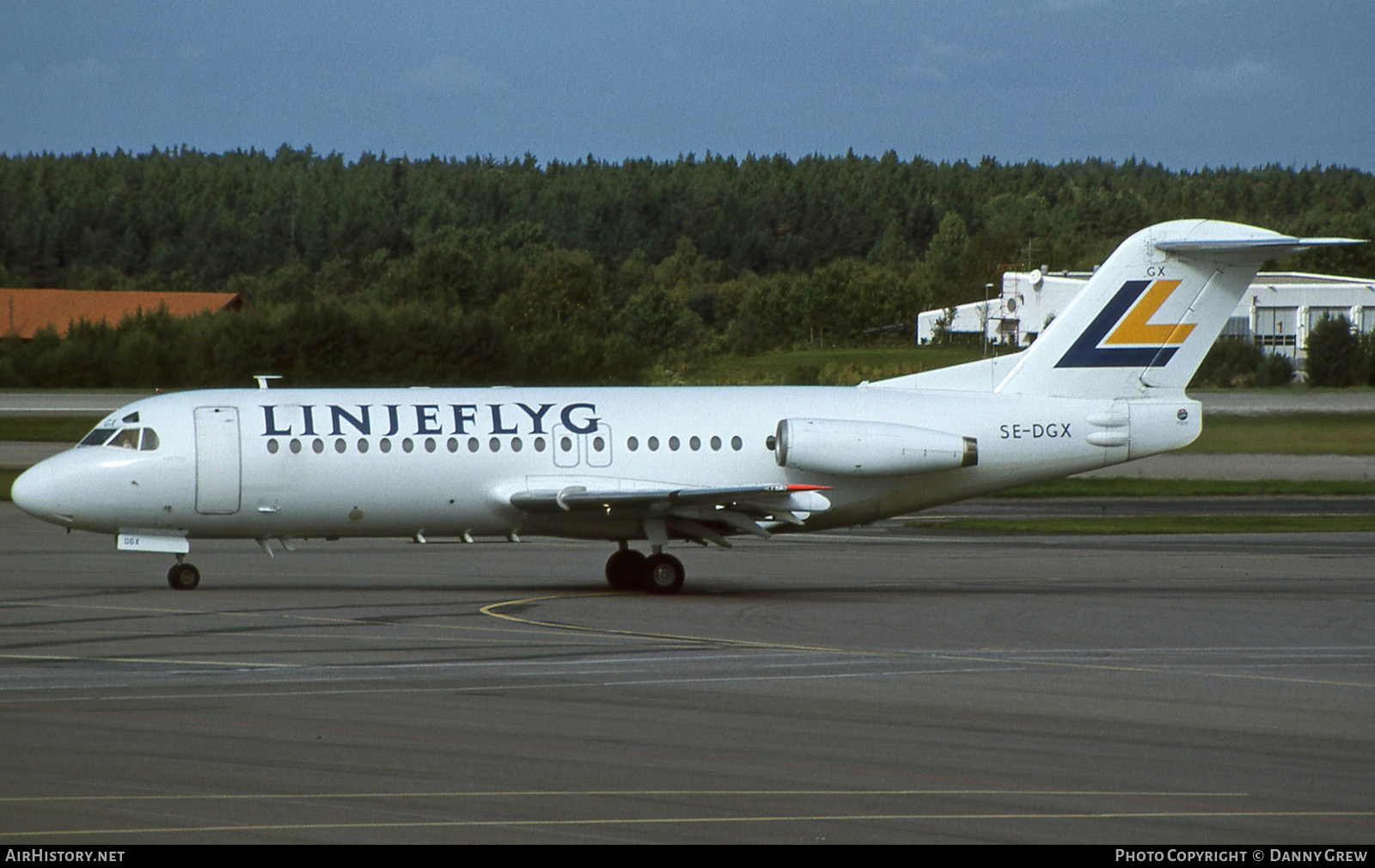 Aircraft Photo of SE-DGX | Fokker F28-4000 Fellowship | Linjeflyg | AirHistory.net #148917